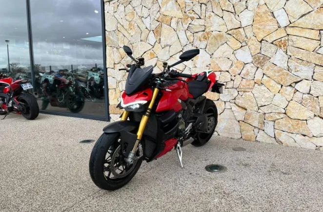 DUCATI 1103 V4 S + OPTIONS