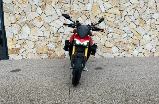 DUCATI 1103 V4 S + OPTIONS