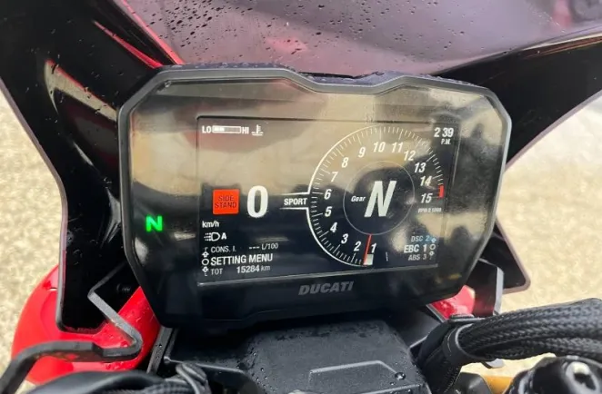 DUCATI 1103 V4 S + OPTIONS