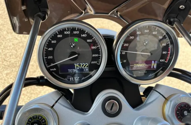 BMW 12 Nine T finition pro option 719 nineT