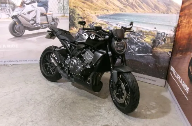 HONDA CB 1000 R+ 2023