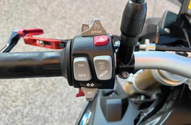 BMW 1000 R full pack + options