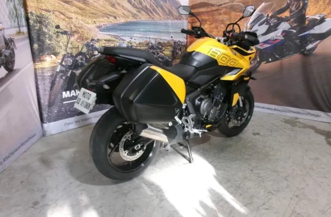 TRIUMPH Tiger Sport 800