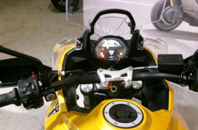 TRIUMPH Tiger Sport 800