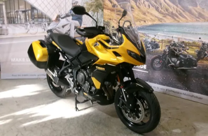 TRIUMPH Tiger Sport 800