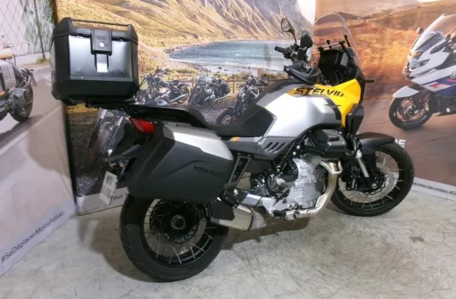 MOTO-GUZZI Stelvio 1000