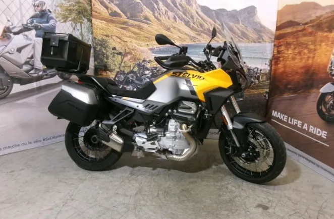 MOTO-GUZZI Stelvio 1000