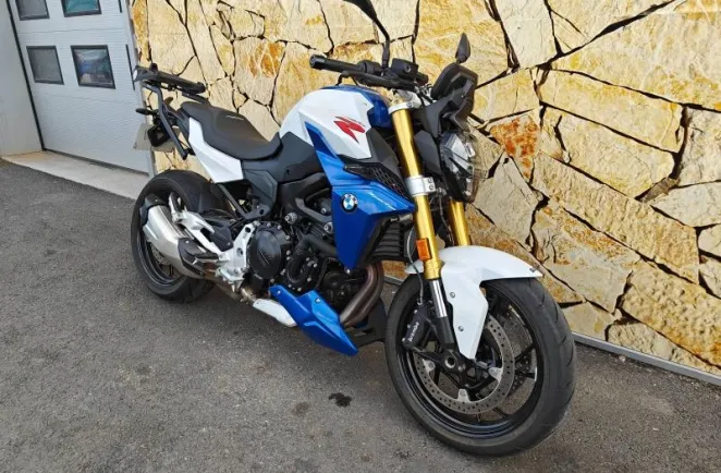 BMW F 900 R