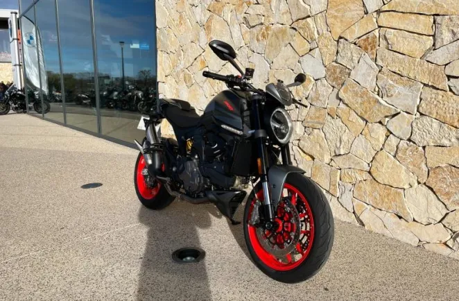 DUCATI Monster+ 937