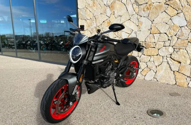 DUCATI Monster+ 937