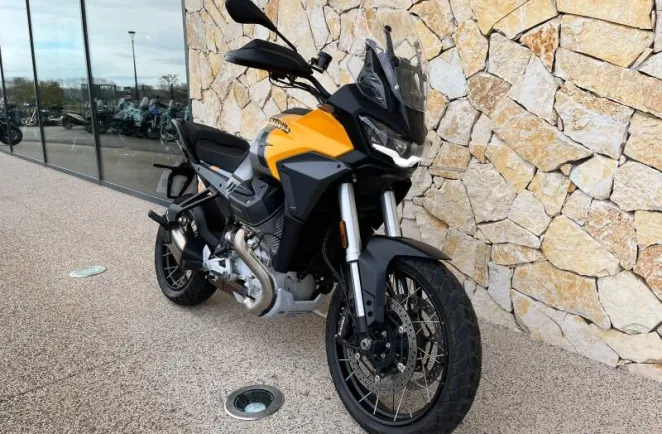 MOTO-GUZZI Stelvio 1000