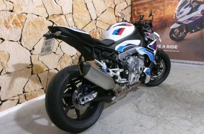 BMW M 1000 R