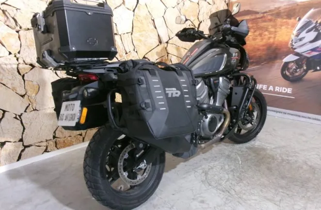 HARLEY-DAVIDSON Pan America 1250 Couleur