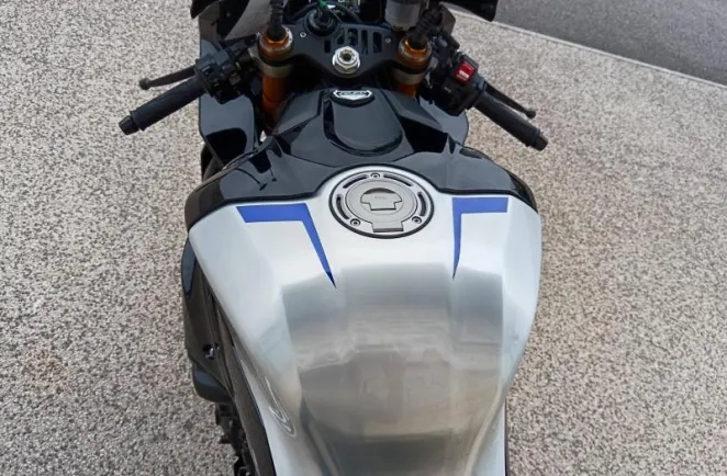 YAMAHA YZF-R1M 1000 2024
