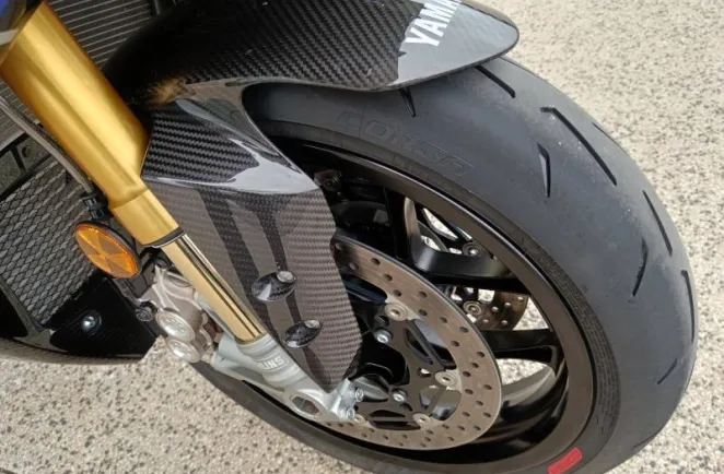 YAMAHA YZF-R1M 1000 2024