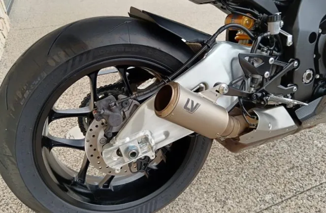 YAMAHA YZF-R1M 1000 2024