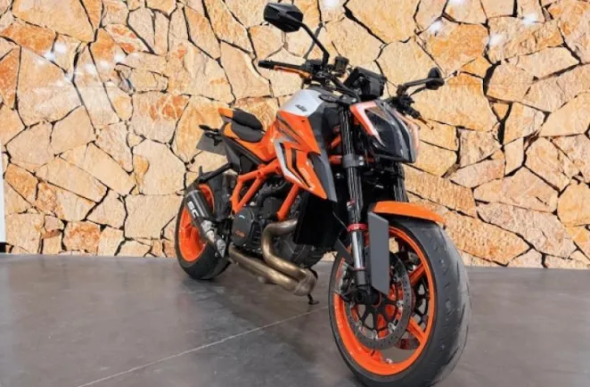 KTM Super Duke 1290 R ABS 2022