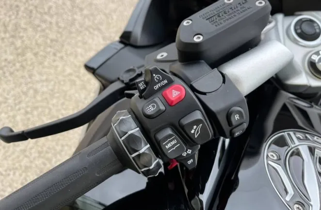 BMW 1600 GT  FULL PACK + OPTION