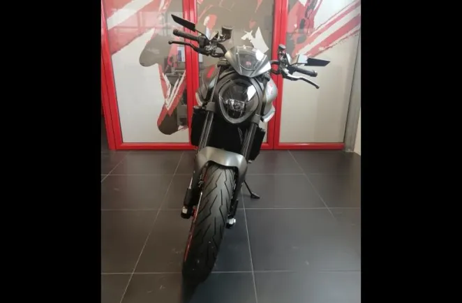 DUCATI Monster+ 937