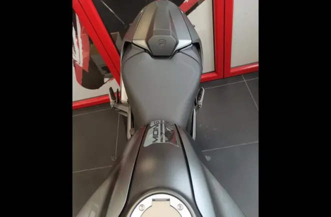 DUCATI Monster+ 937