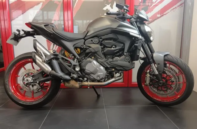DUCATI Monster+ 937