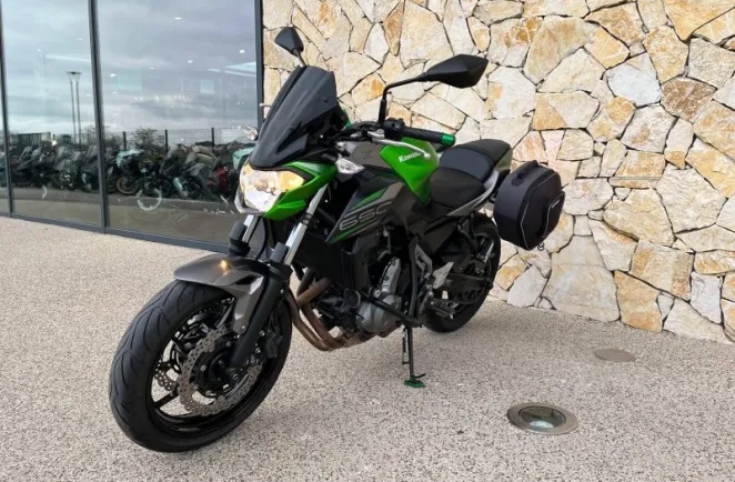 KAWASAKI 650 ABS 2018 A2