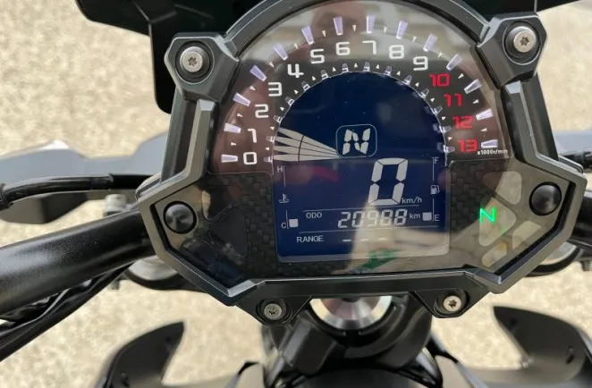 KAWASAKI 650 ABS 2018 A2