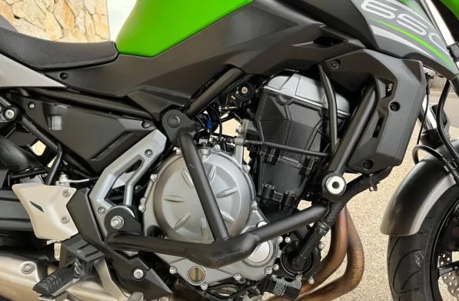 KAWASAKI 650 ABS 2018 A2
