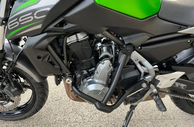 KAWASAKI 650 ABS 2018 A2