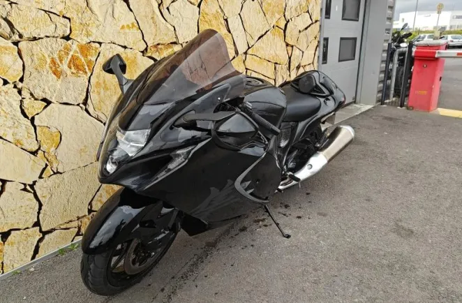 SUZUKI 1300 2025