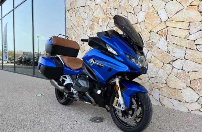 BMW 1250 RT AVEC AKRAPOVIC