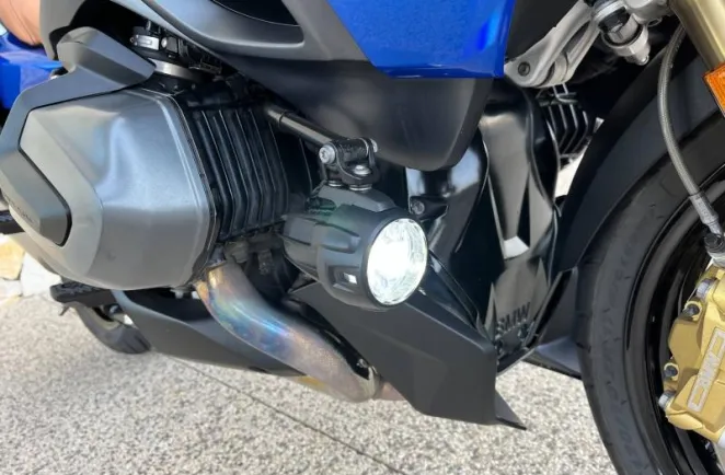 BMW 1250 RT AVEC AKRAPOVIC