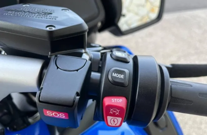 BMW 1250 RT AVEC AKRAPOVIC