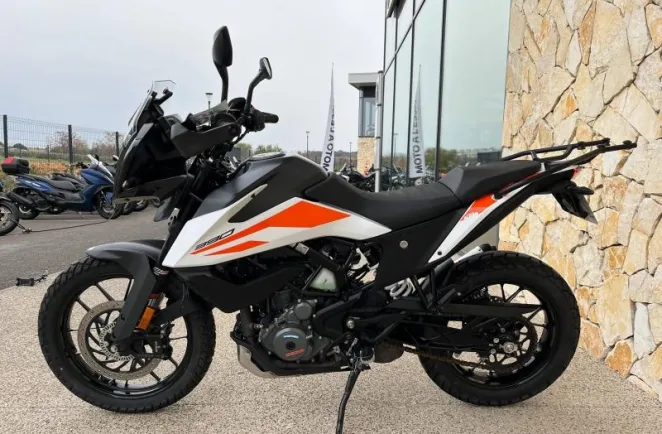 KTM 390 2025