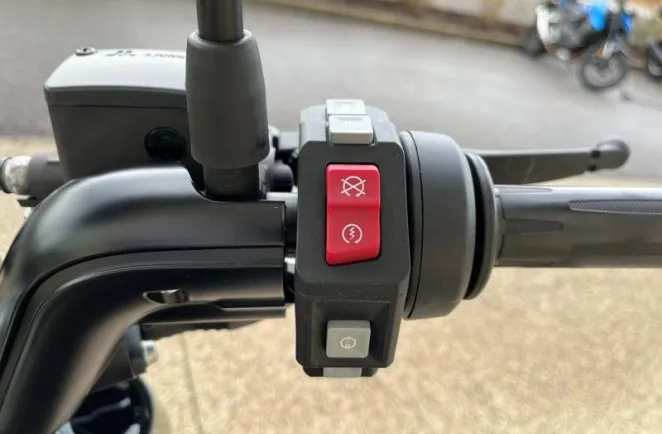 BMW CE02 full pack + sacoche.