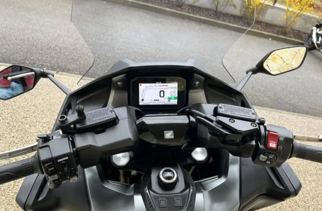 HONDA 750 Forza 2023 + option