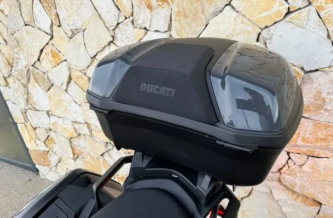 DUCATI V2 937 Pack Touring + options