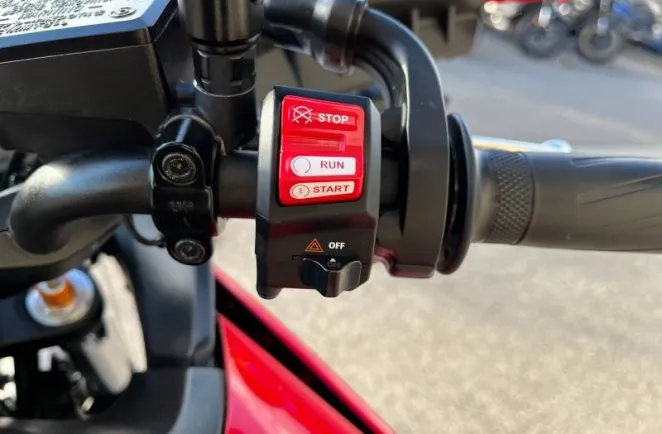 YAMAHA 7 700 2022 version 74cv