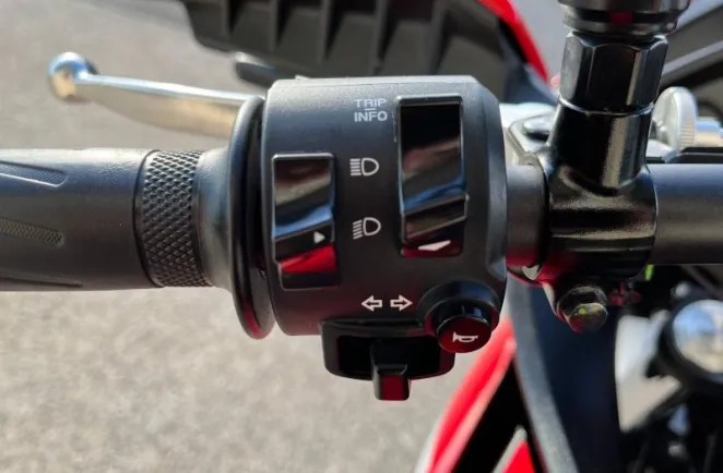 YAMAHA 7 700 2022 version 74cv