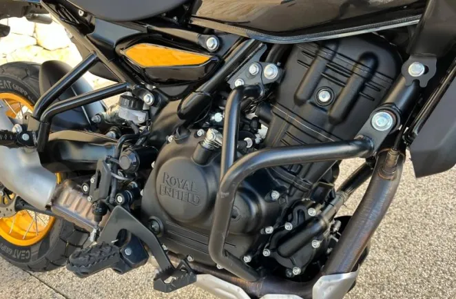 ROYAL ENFIELD 450 Hanle Black (Tubeless)