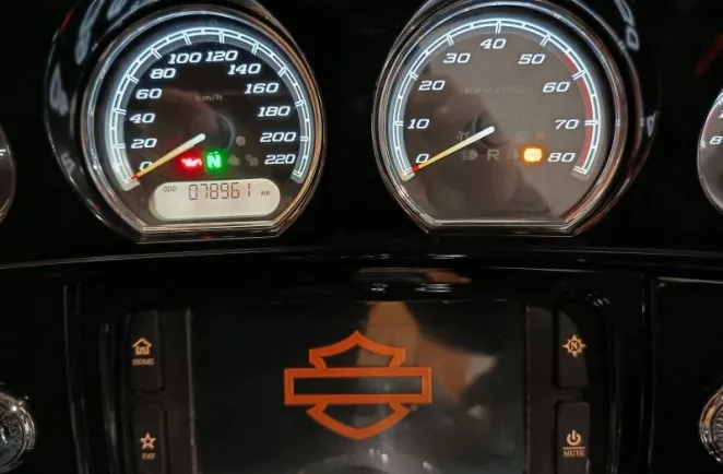 HARLEY-DAVIDSON Electra Glide Ultra Limited 1690 Noir ABS 2014