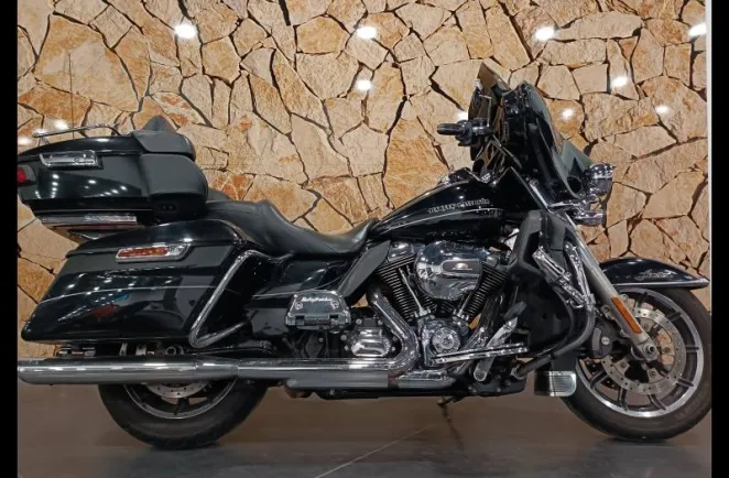 HARLEY-DAVIDSON Electra Glide Ultra Limited 1690 Noir ABS 2014