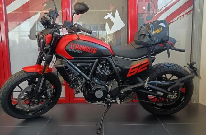 DUCATI Scrambler 800 Full Throttle