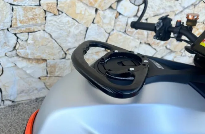 KTM Super Duke 1290 R ABS 2023