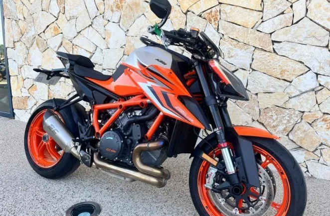 KTM Super Duke 1290 R ABS 2023