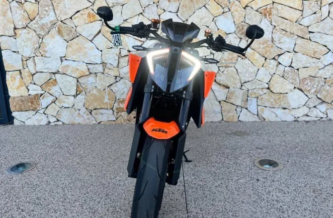 KTM Super Duke 1290 R ABS 2023