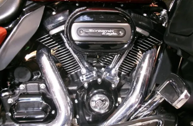 HARLEY-DAVIDSON CVO Street Glide 1868 ABS 2017