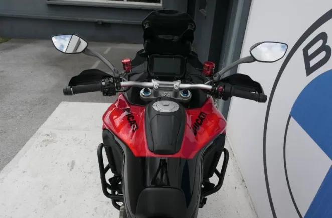 DUCATI V4 Pikes Peak