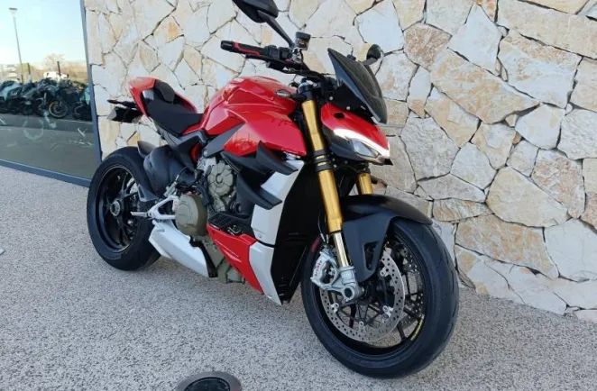 DUCATI 1103  V4 S Option carbone