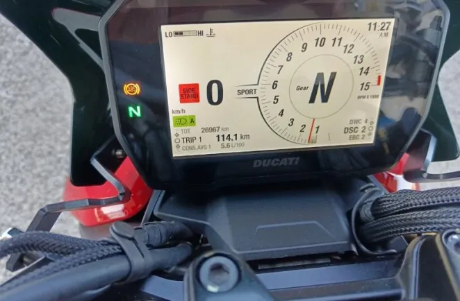 DUCATI 1103  V4 S Option carbone